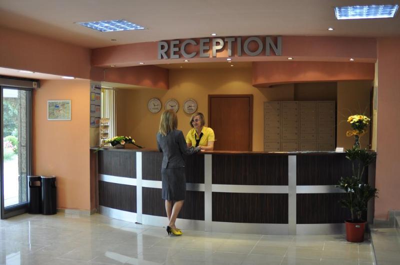 Strandzha Hotel - Free Parking Золоті Піски Екстер'єр фото