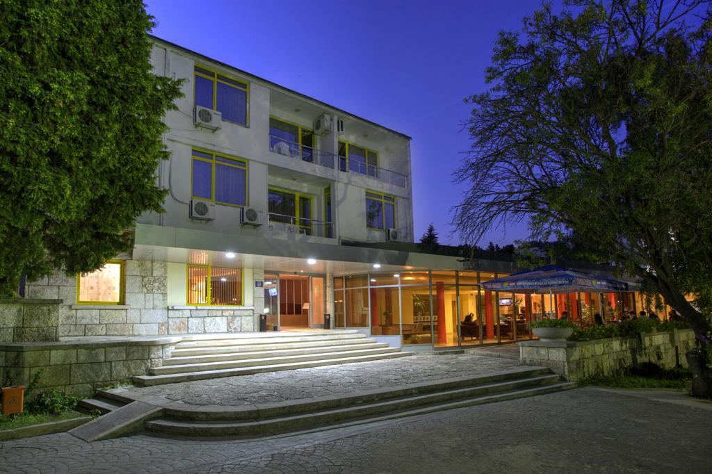 Strandzha Hotel - Free Parking Золоті Піски Екстер'єр фото